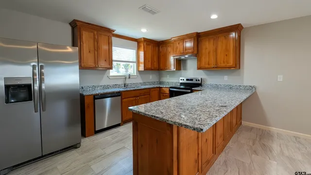 $1,200 | 11022 Highway 271, Tyler, TX 75708