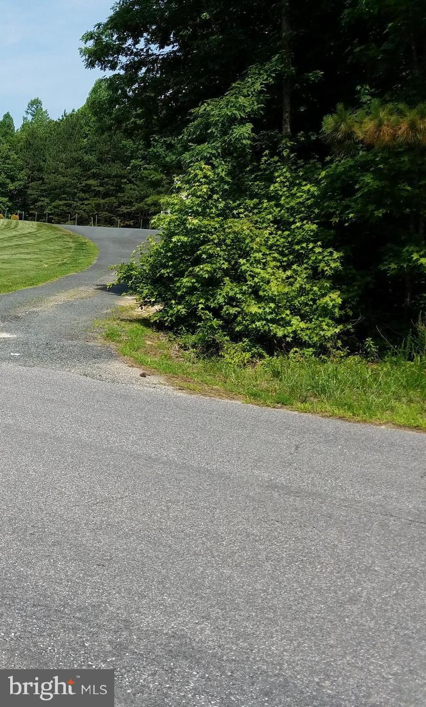 Faulkner Lane Ruther Glen, VA 22546 - Photo 14 of 14 Property Front starts right of neighbor's drive..