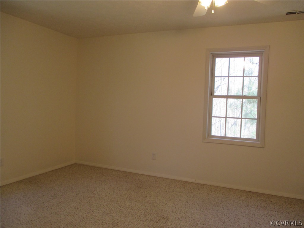 62 Falls Road Victoria, VA 23974 - Photo 32 of 36 an empty room with a window