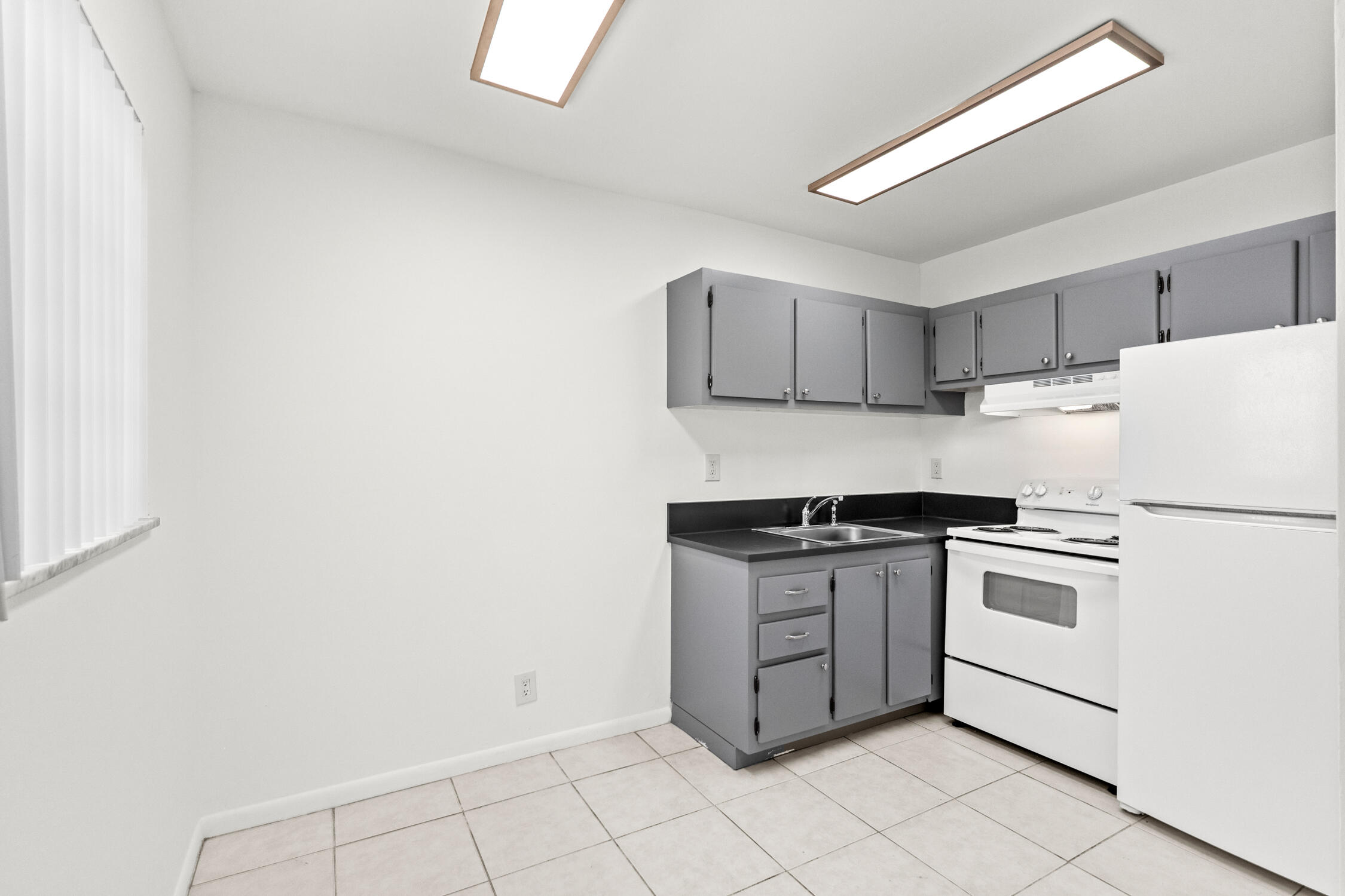 1499 Northwest 15th Avenue, Unit 27 Boca Raton, FL 33486 - Photo 18 of 19 DSC02227