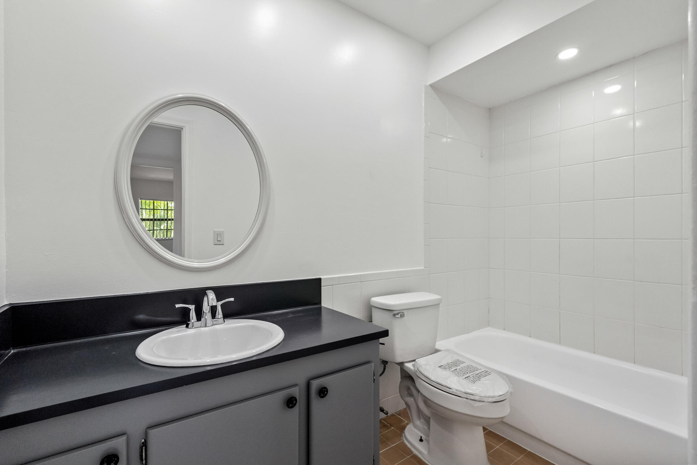 1499 Northwest 15th Avenue, Unit 27 Boca Raton, FL 33486 - Photo 4 of 19 DSC02248