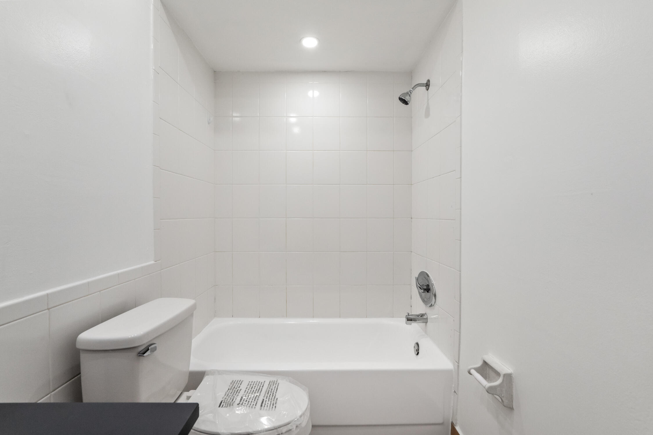 1499 Northwest 15th Avenue, Unit 27 Boca Raton, FL 33486 - Photo 5 of 19 DSC02251