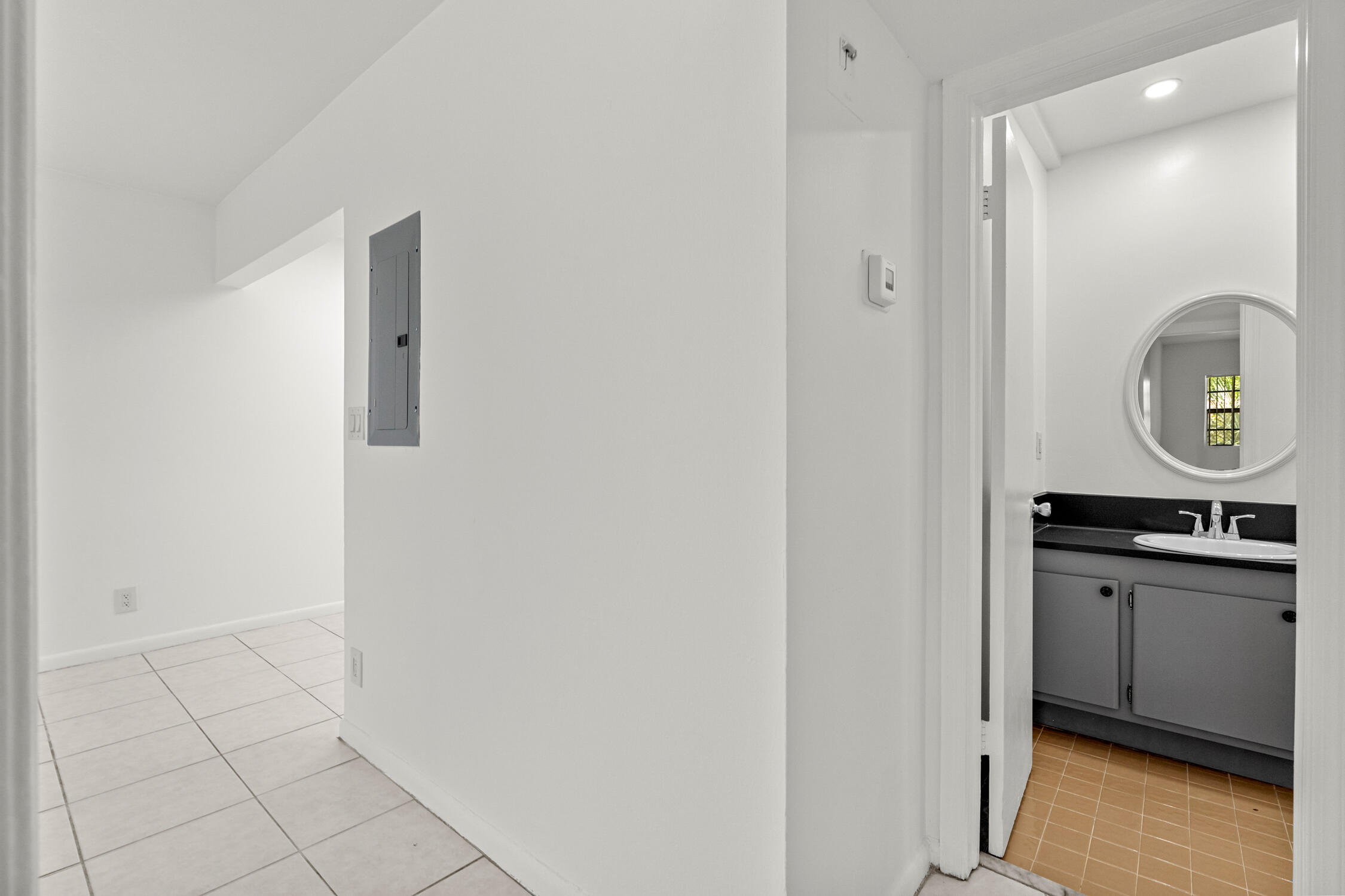 1499 Northwest 15th Avenue, Unit 27 Boca Raton, FL 33486 - Photo 6 of 19 DSC02269