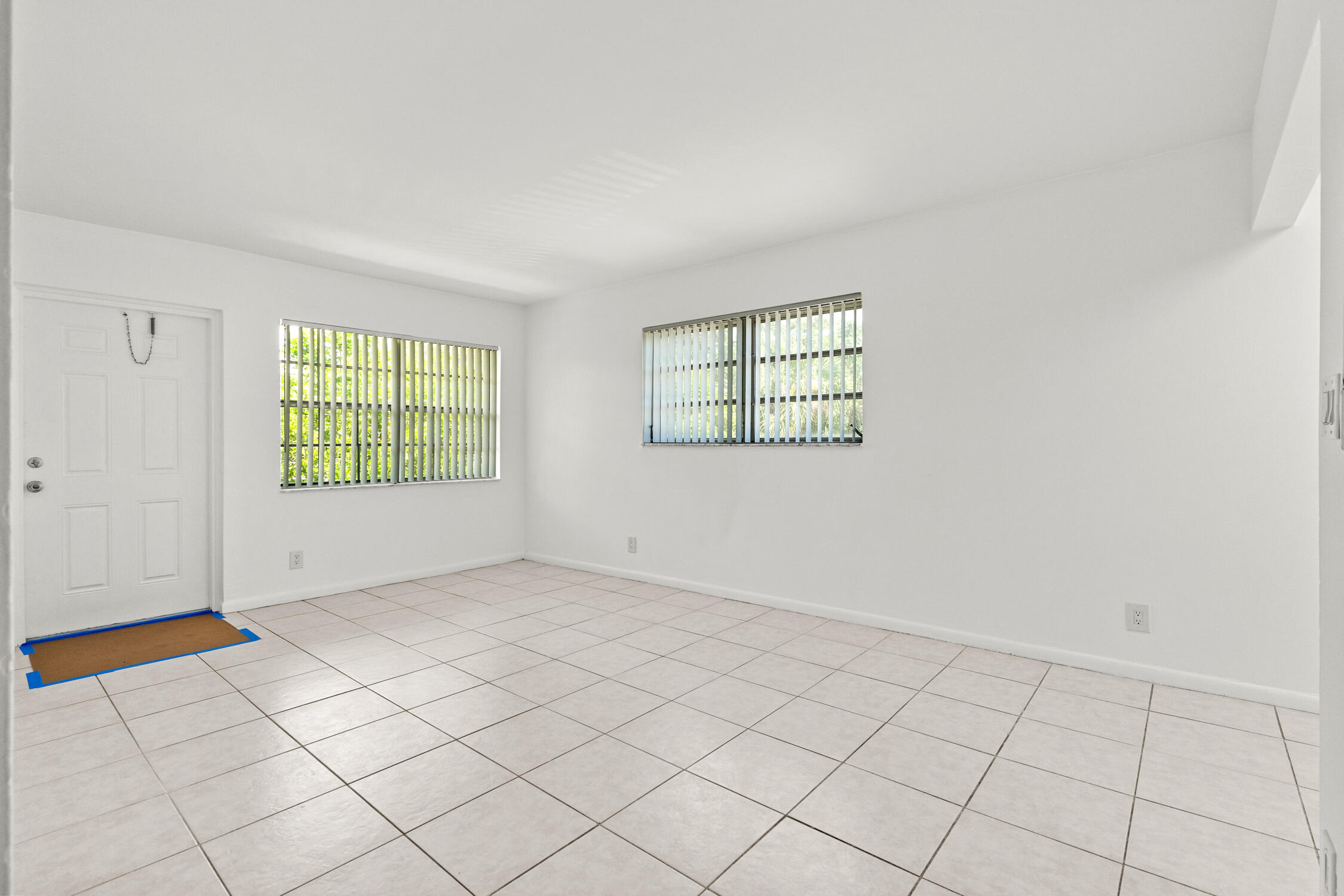 1499 Northwest 15th Avenue, Unit 27 Boca Raton, FL 33486 - Photo 10 of 19 DSC02224