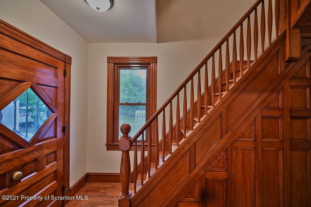 17 Old State Road Hawley, PA 18428 - Photo 10 of 67 Gallery Image 10