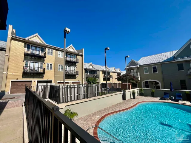 $3,500 | 529 North Spring Street, Unit 4, Pensacola, FL 32501