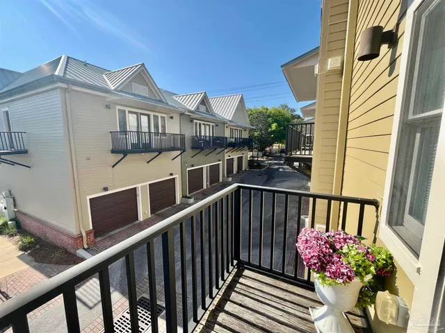 $3,500 | 529 North Spring Street, Unit 4, Pensacola, FL 32501