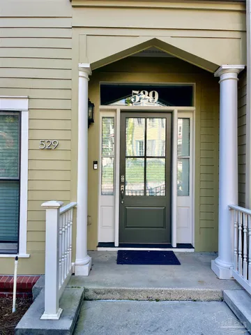 $3,500 | 529 North Spring Street, Unit 4, Pensacola, FL 32501
