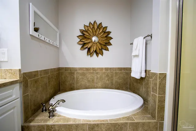 $3,500 | 529 North Spring Street, Unit 4, Pensacola, FL 32501