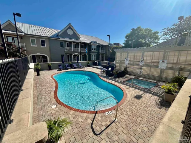 $3,500 | 529 North Spring Street, Unit 4, Pensacola, FL 32501