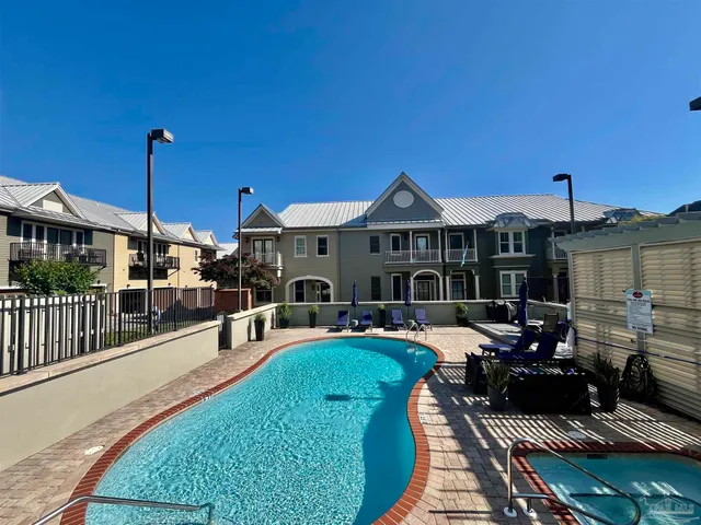 $3,500 | 529 North Spring Street, Unit 4, Pensacola, FL 32501