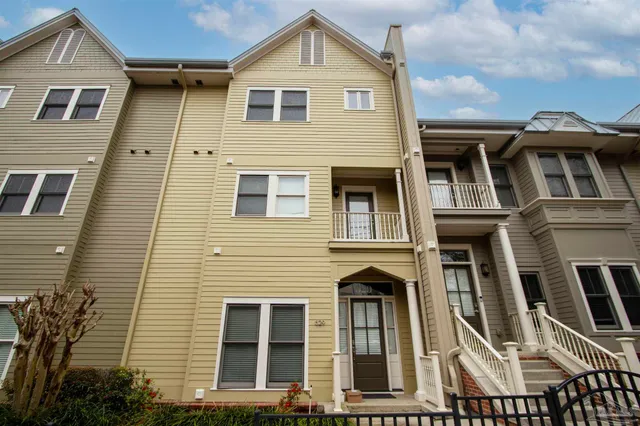 $3,500 | 529 North Spring Street, Unit 4, Pensacola, FL 32501