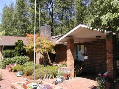 1525-237 237th Place Southwest Bothell, WA 98021 - Photo 1 of 1