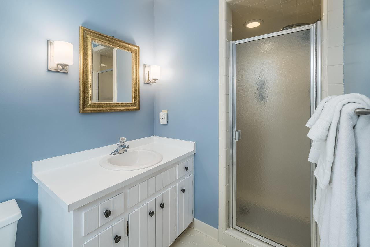 8824 Windjammer Drive Raleigh, NC 27615 - Photo 15 of 23 Master Bathroom