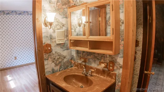 $264,900 | 32632 Matsushita Place, Edwards, MO 65326