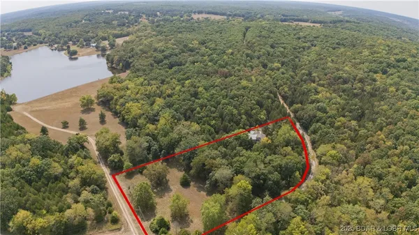 $264,900 | 32632 Matsushita Place, Edwards, MO 65326
