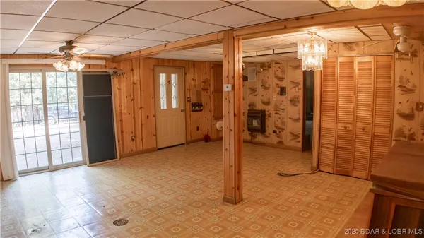 $264,900 | 32632 Matsushita Place, Edwards, MO 65326