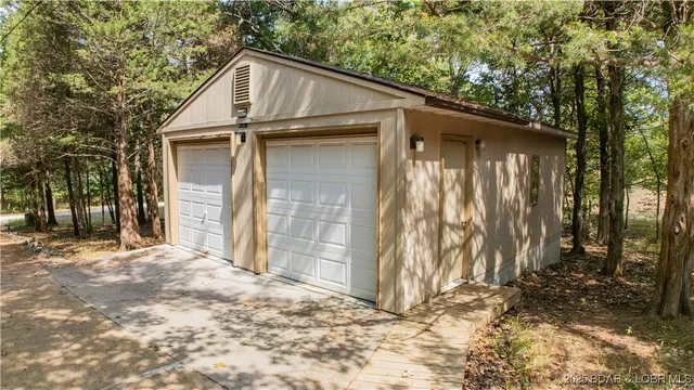 $264,900 | 32632 Matsushita Place, Edwards, MO 65326