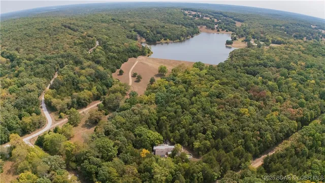 $264,900 | 32632 Matsushita Place, Edwards, MO 65326