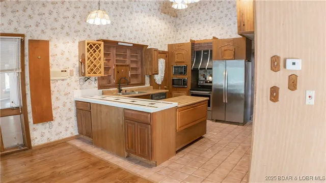 $264,900 | 32632 Matsushita Place, Edwards, MO 65326