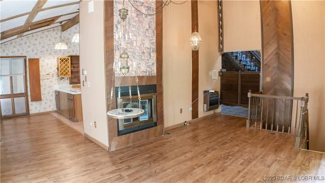 $264,900 | 32632 Matsushita Place, Edwards, MO 65326