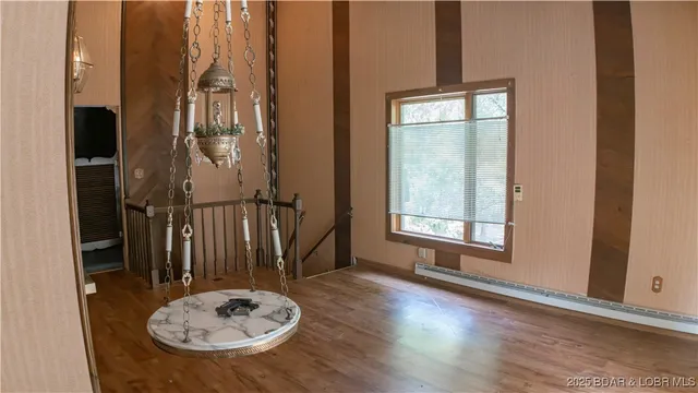 $264,900 | 32632 Matsushita Place, Edwards, MO 65326