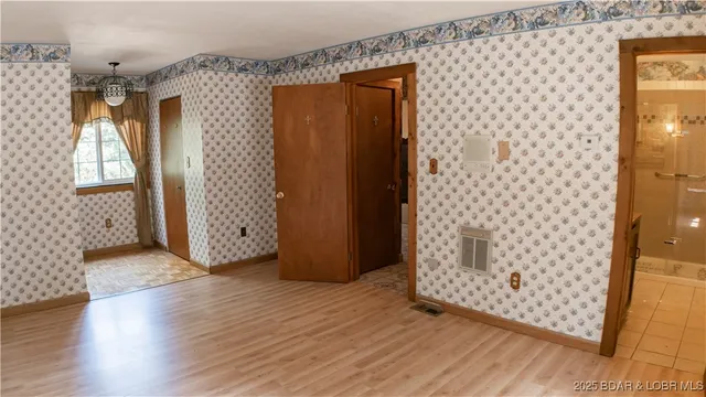 $264,900 | 32632 Matsushita Place, Edwards, MO 65326