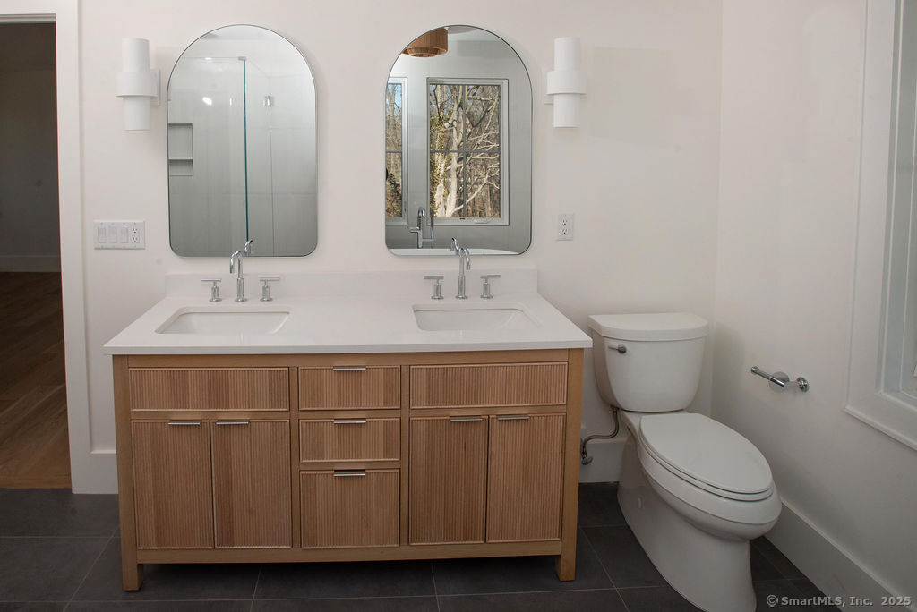 6 Down River Road, Unit B New Canaan, CT 06840 - Photo 15 of 31