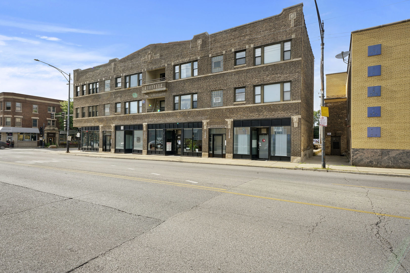 1344 West Irving Park Road, Unit 2S Chicago, IL 60613 - Photo 20 of 27