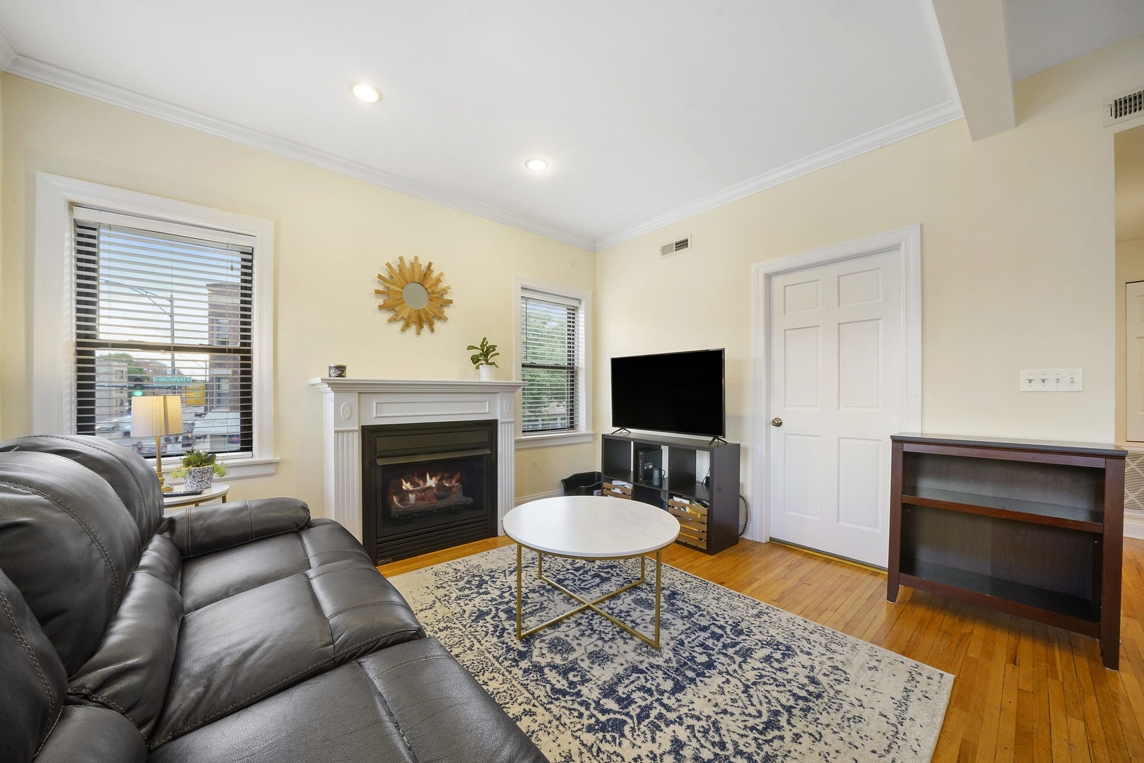 1344 West Irving Park Road, Unit 2S Chicago, IL 60613 - Photo 3 of 27