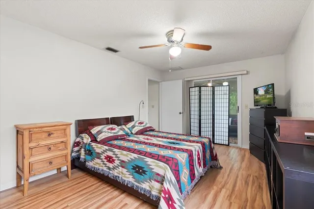 a view of walk in closet