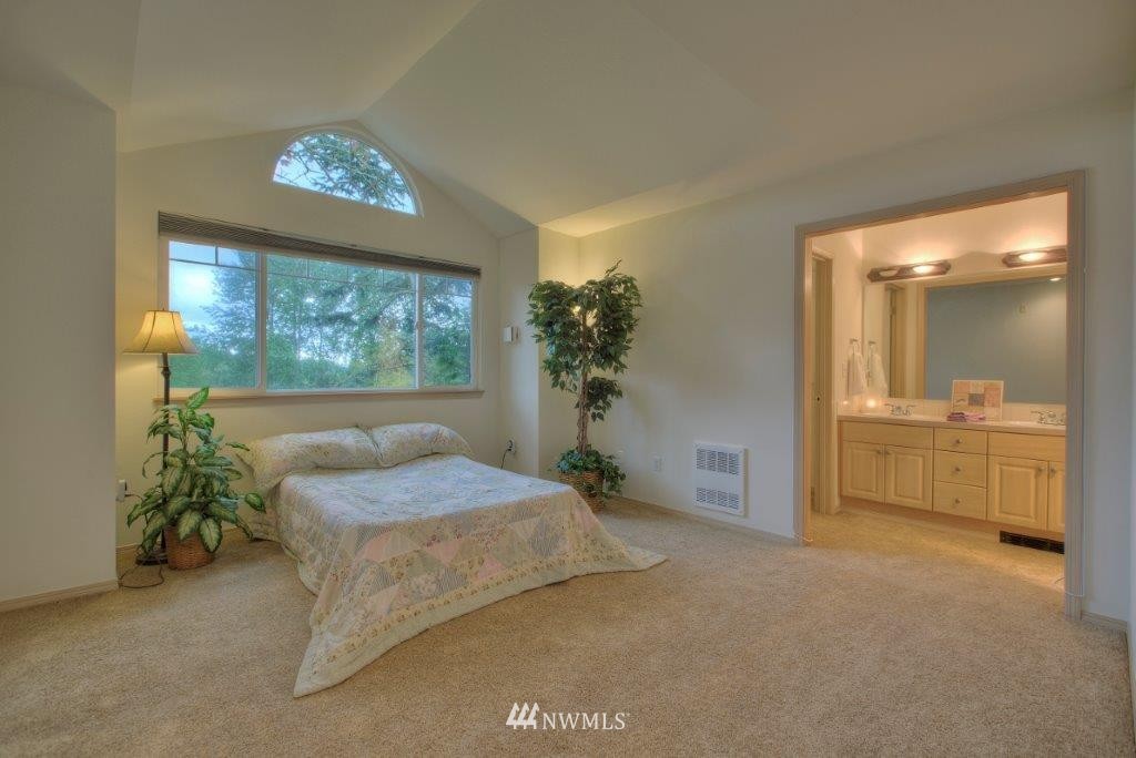 821 Sunset Boulevard Northeast, Unit B2 Renton, WA 98056 - Photo 11 of 18 Gallery Image 11