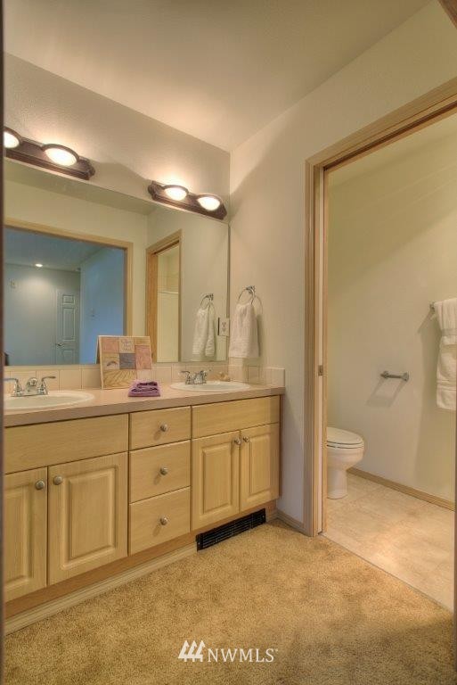 821 Sunset Boulevard Northeast, Unit B2 Renton, WA 98056 - Photo 12 of 18 Gallery Image 12