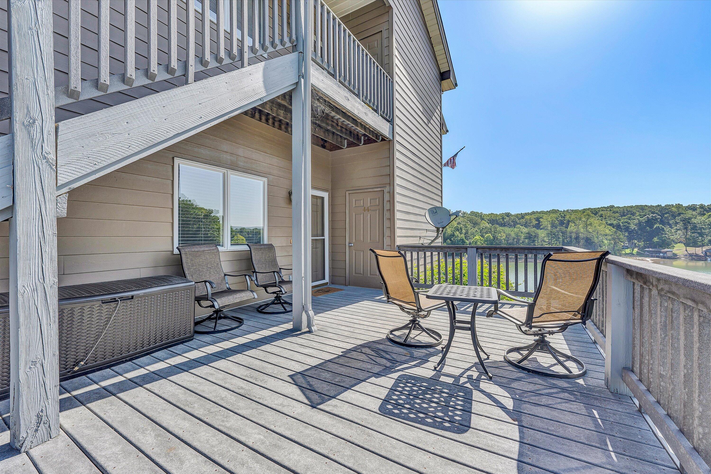1137 Mariners Way, Unit 44 Huddleston, VA 24104 - Photo 39 of 50 10-DSC08851