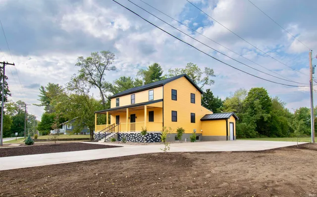 $489,000 | 115 East Wolcott Street, Wolcottville, IN 46795