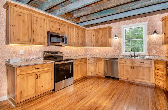 $489,000 | 115 East Wolcott Street, Wolcottville, IN 46795