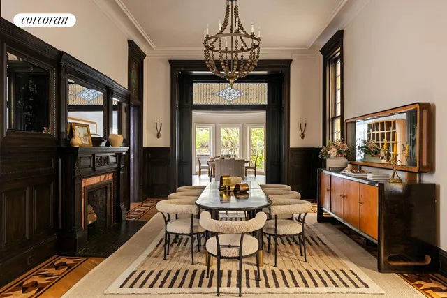 a view of entryway livingroom and hall