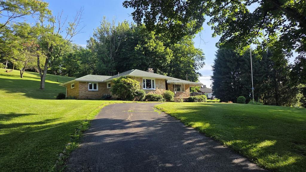 377 Orr Avenue Apollo, PA 15613 - Photo 2 of 17