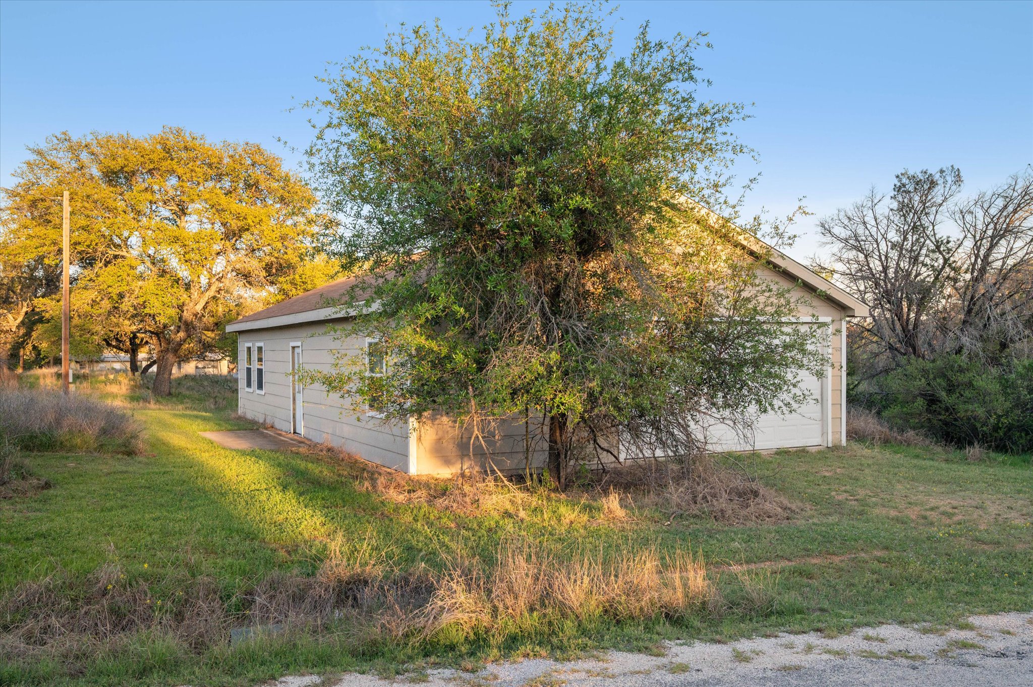 210 Lake Loop Tow, TX 78672 - Photo 28 of 28 Second garage detached on the corner of the lot away from the house.