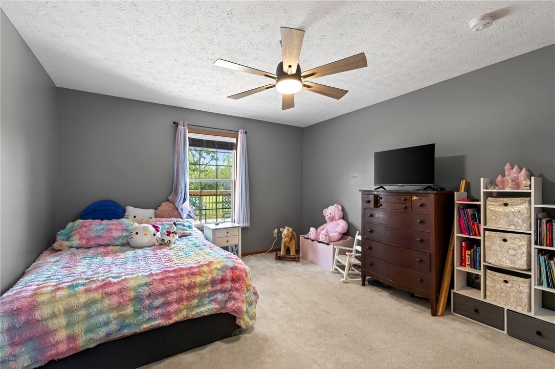 4996 Shannon Avenue Springfield, OH 45504 - Photo 42 of 61 This cozy room offers a comfortable retreat with ample space and abundant natural light.