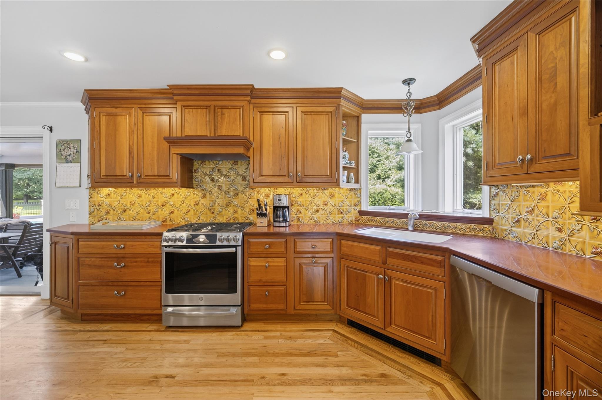 6 Berea Road Walden, NY 12586 - Photo 9 of 29 Kitchen