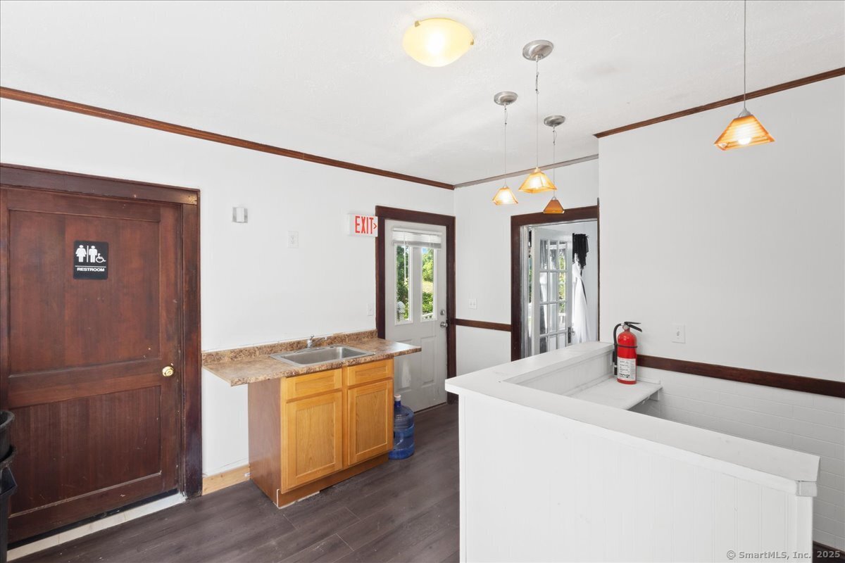 143 Bridge Street East Windsor, CT 06088 - Photo 36 of 37