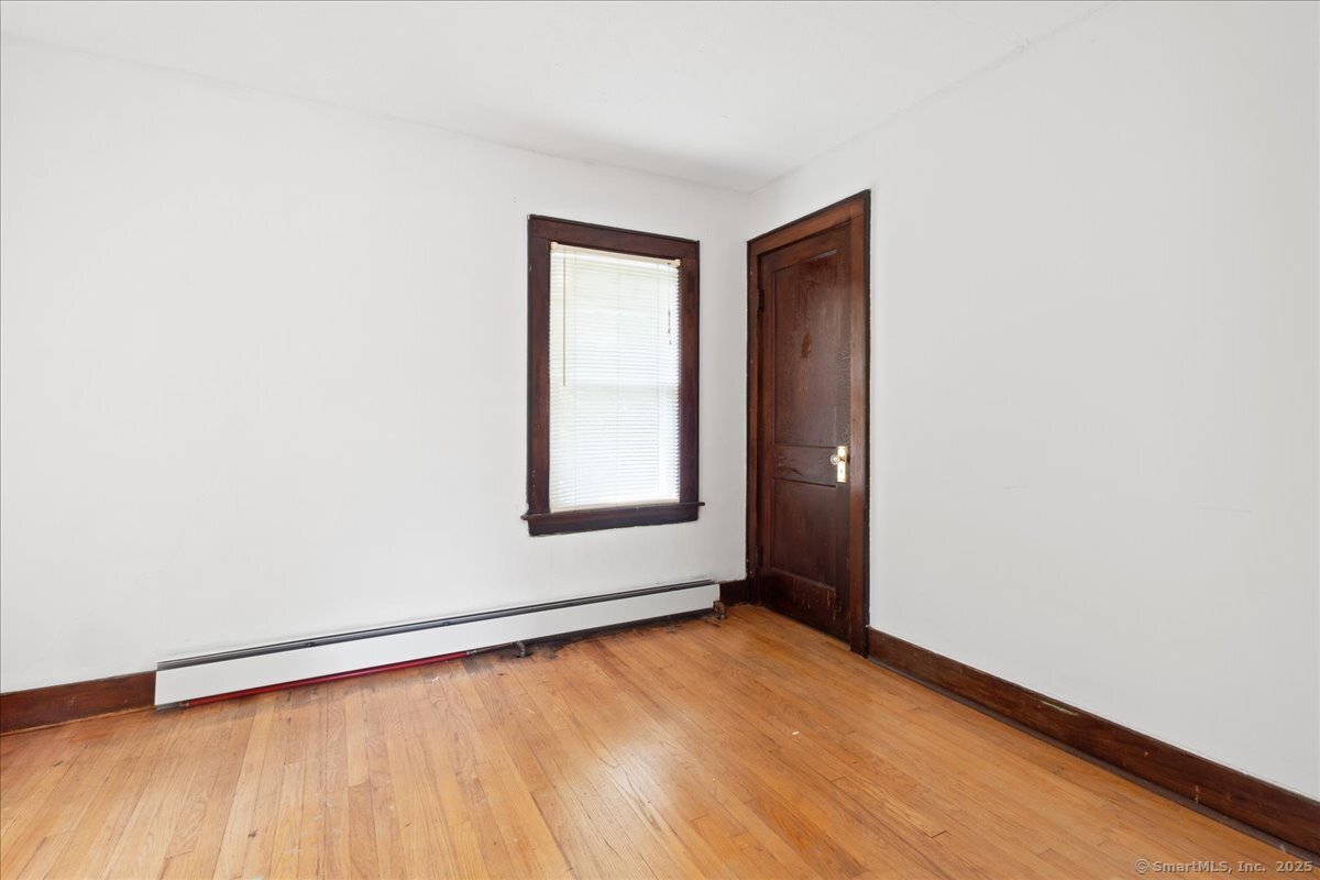 143 Bridge Street East Windsor, CT 06088 - Photo 5 of 37