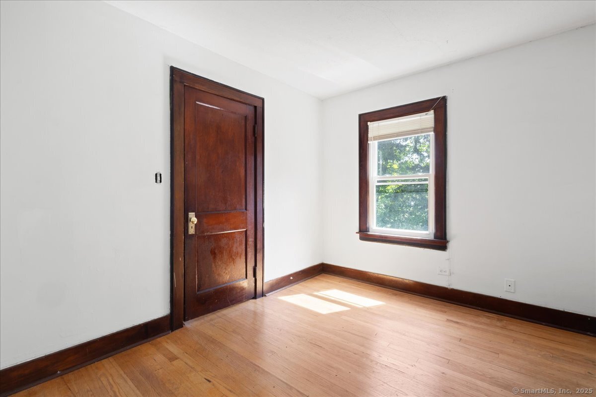 143 Bridge Street East Windsor, CT 06088 - Photo 6 of 37