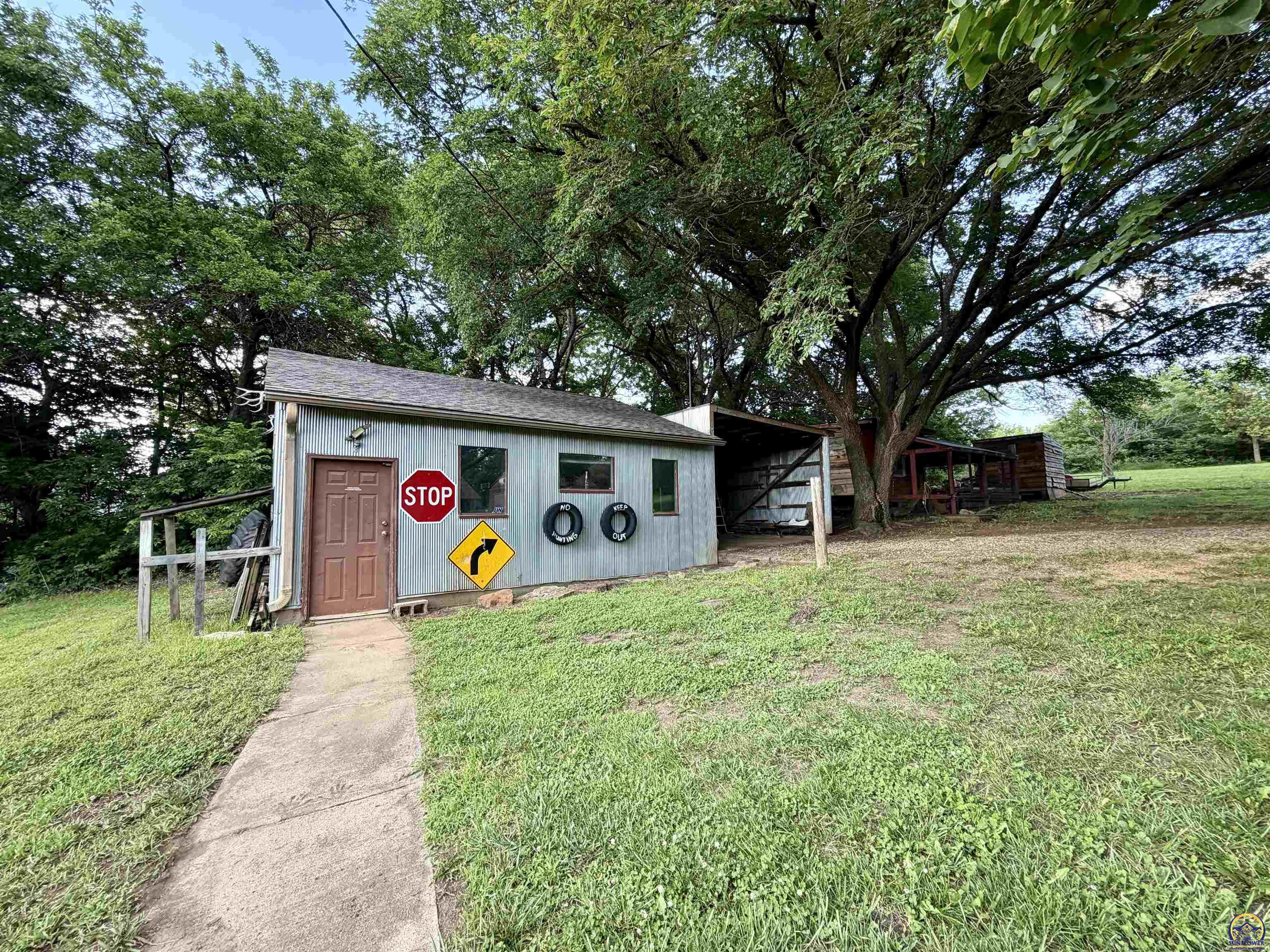 7030 Northwest Valencia Road Silver Lake, KS 66539 - Photo 27 of 34