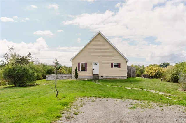 $195,000 | 27045 Highway 12, Brownville, NY 13601