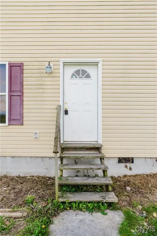 $195,000 | 27045 Highway 12, Brownville, NY 13601