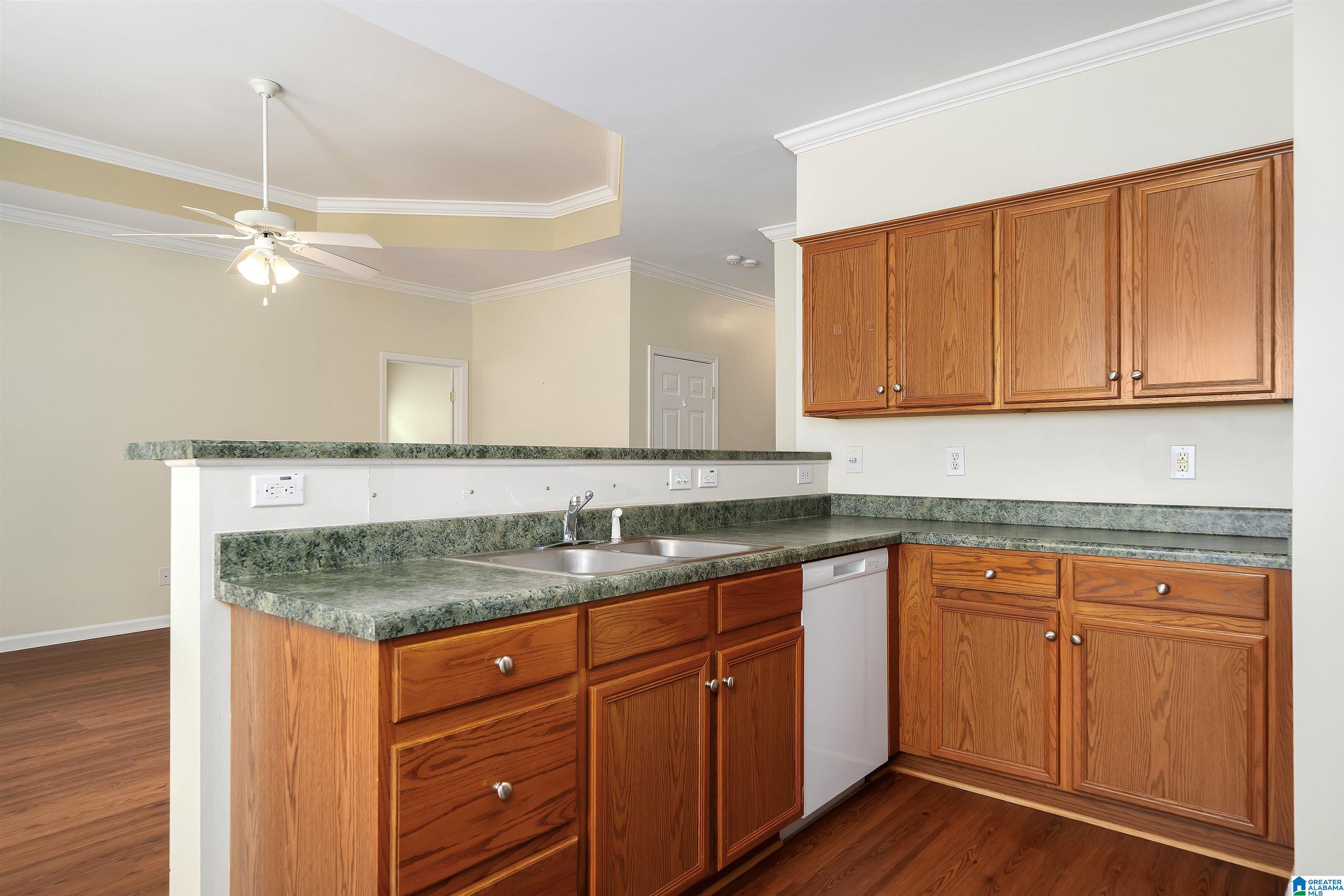 562 Summit Circle Fultondale, AL 35068 - Photo 11 of 26