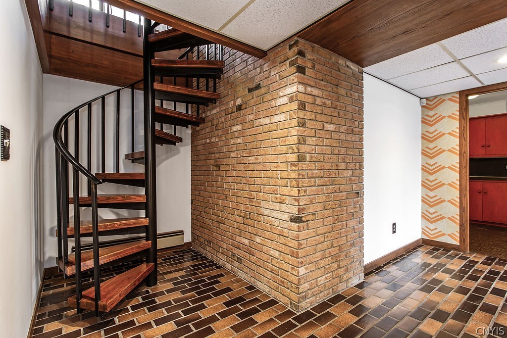 17 Quaker Hill Road DeWitt, NY 13224 - Photo 27 of 50 Fun way to access the lower level from the main le