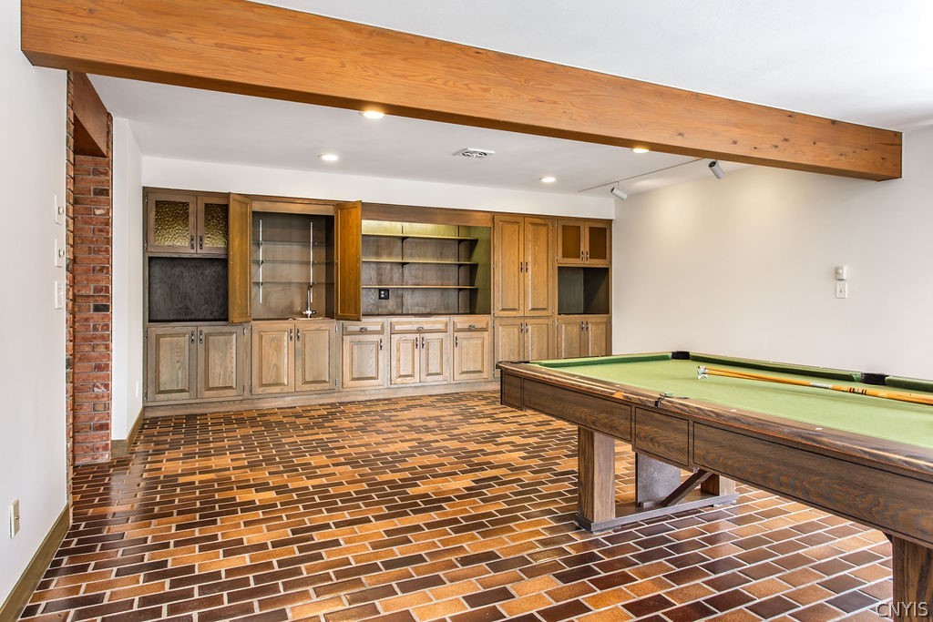 17 Quaker Hill Road DeWitt, NY 13224 - Photo 28 of 50 Beautiful built-ins with plenty of storage and a w